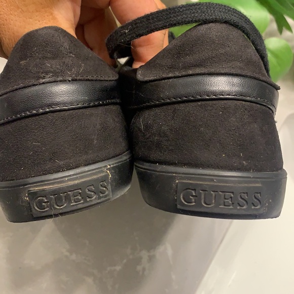 Guess black snickers gold chain 10 - Picture 5 of 6